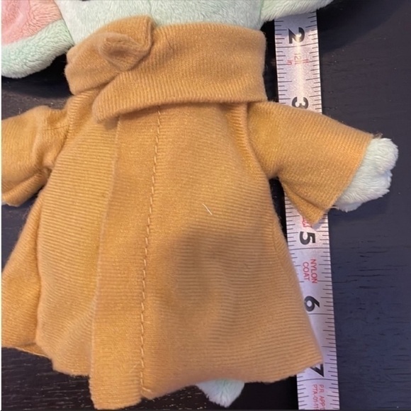 The Child Bundle from Star Wars
Mandelorian Baby Yoda Plush Toy and
Mug - Picture 7 of 12